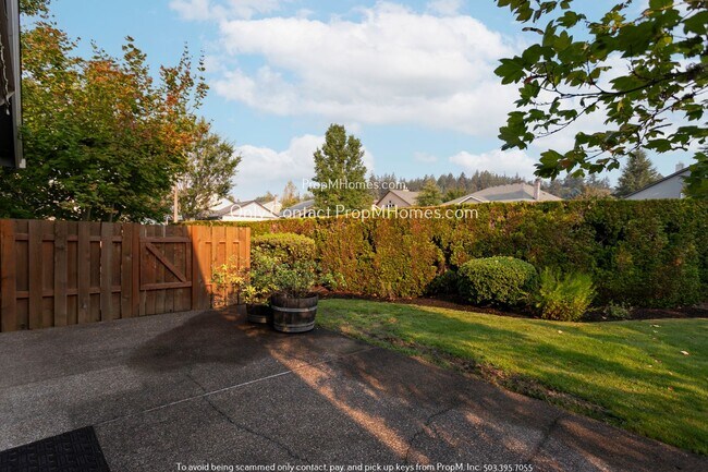 Building Photo - King City Charmer 55+ Community: Your Perf...