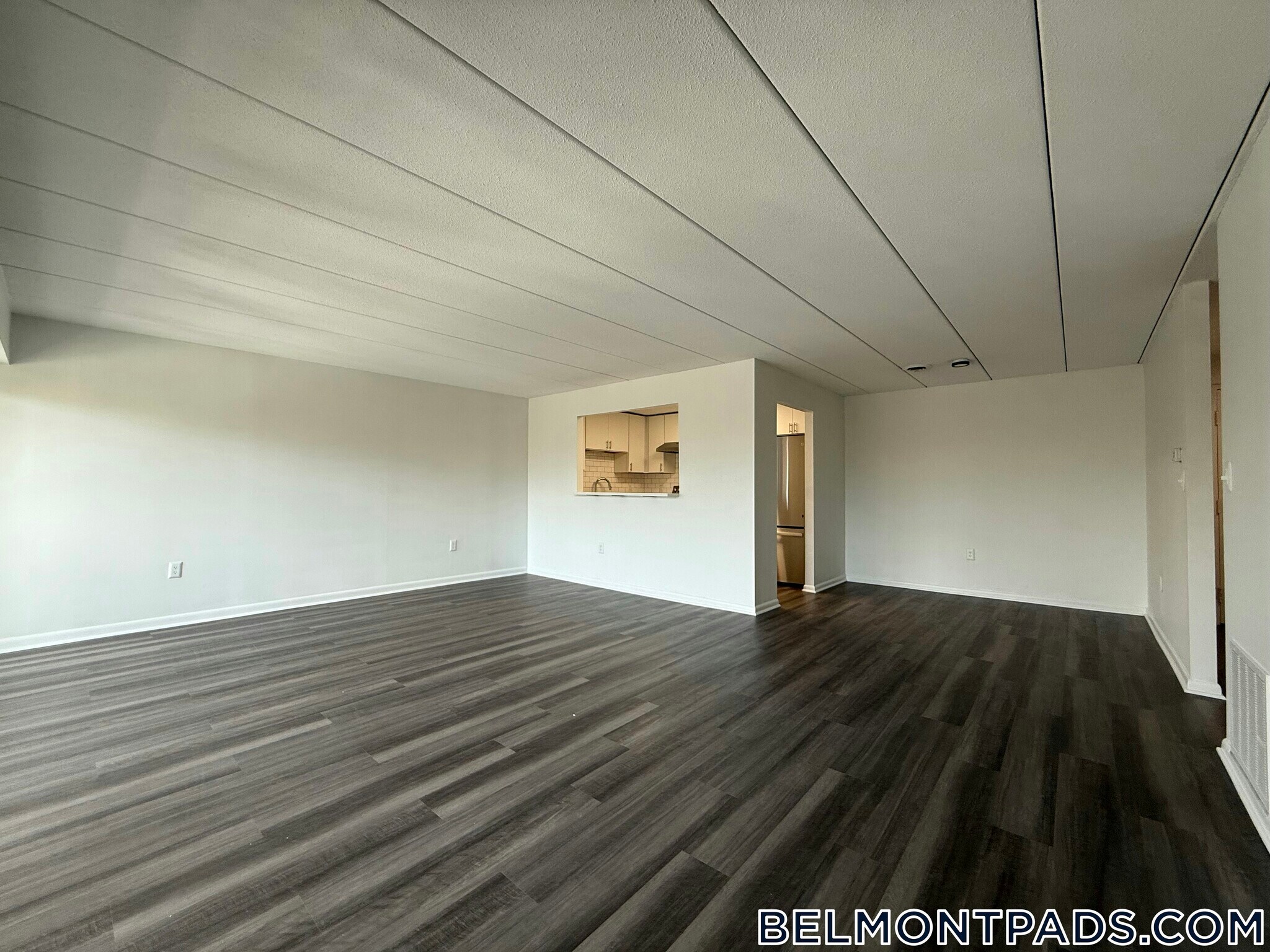 Building Photo - 55 Hill Rd