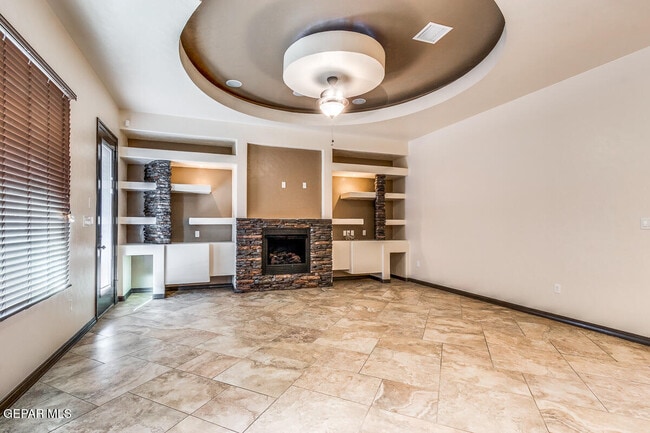 Building Photo - 14213 Meadow Lake Ave