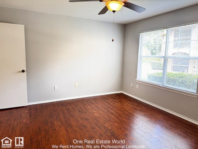 Building Photo - 425 Summit Ridge Pl
