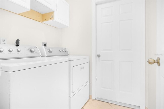 Building Photo - 316 Colony Ct