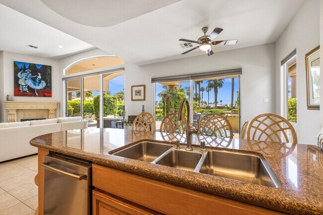 Building Photo - 48474 Vista Palomino