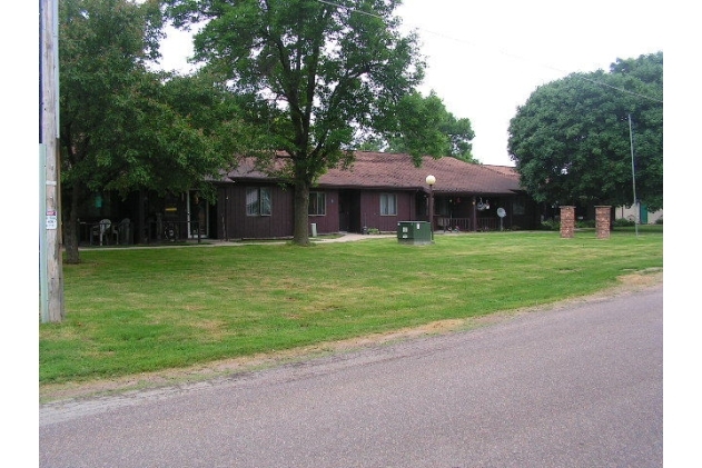 Primary Photo - Hillcrest Manor Apartments