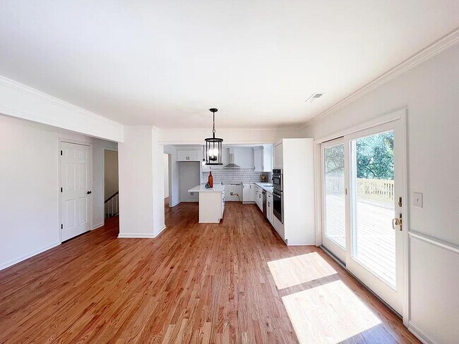 Building Photo - 12 Ginger Ln