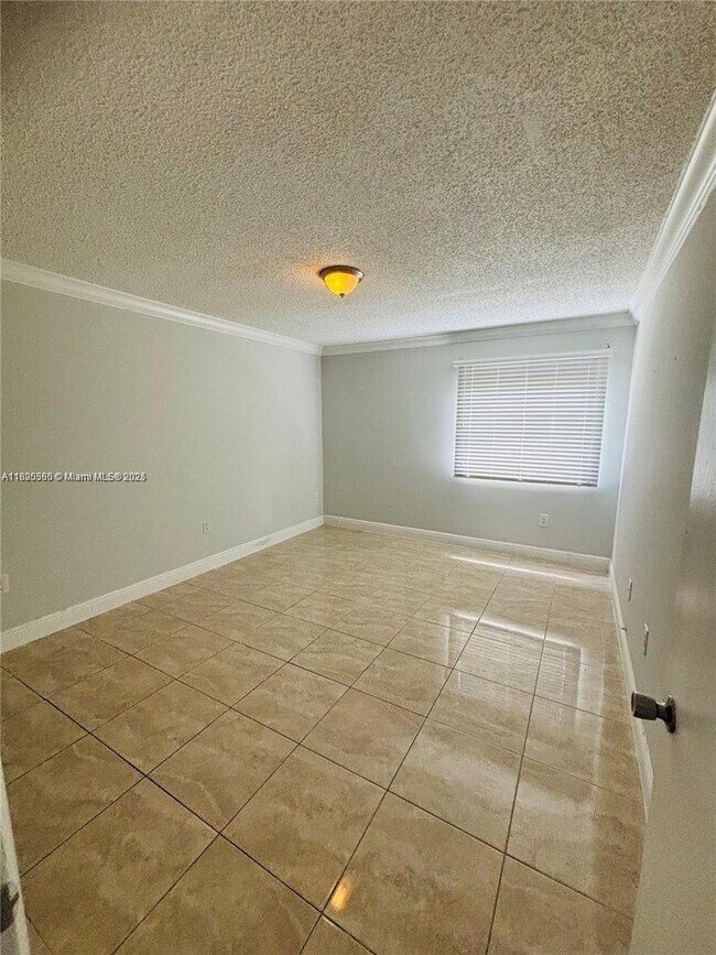 Building Photo - 4720 NW 97th Ct