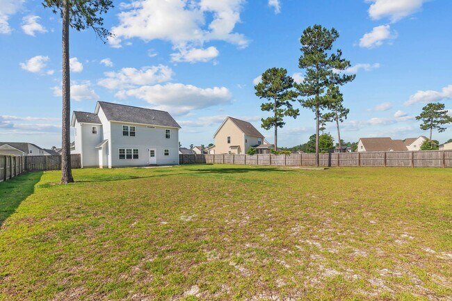 Building Photo - 3 Bed | 2.5 Bath | ~1,536 Sq Ft | Available for Rent