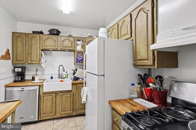 Building Photo - 1828 Olmstead Dr