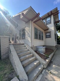 Building Photo - $670 - 2 bed 1 bath - Beautiful apartment ...
