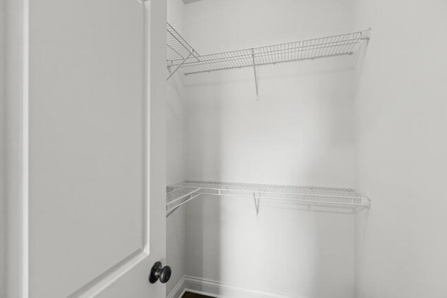 Building Photo - 1 bedroom in Chicago IL 60618