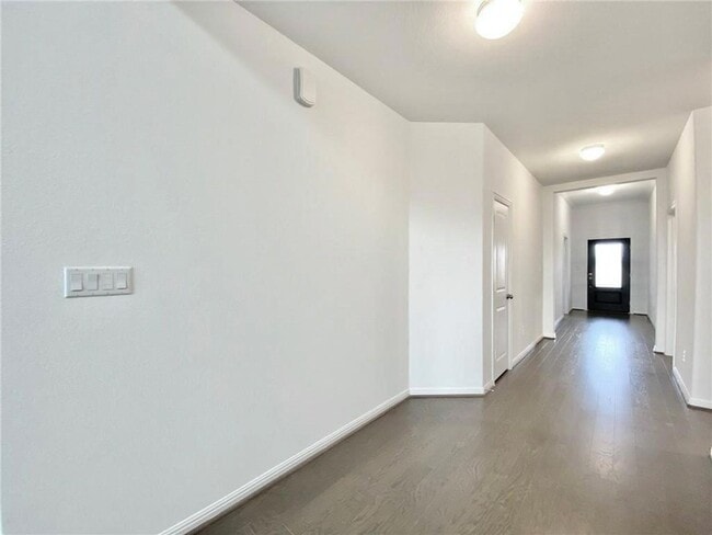 Building Photo - 1616 Cobblecrest Ln