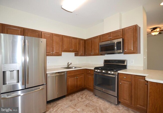 Building Photo - 3527 Piney Woods Pl