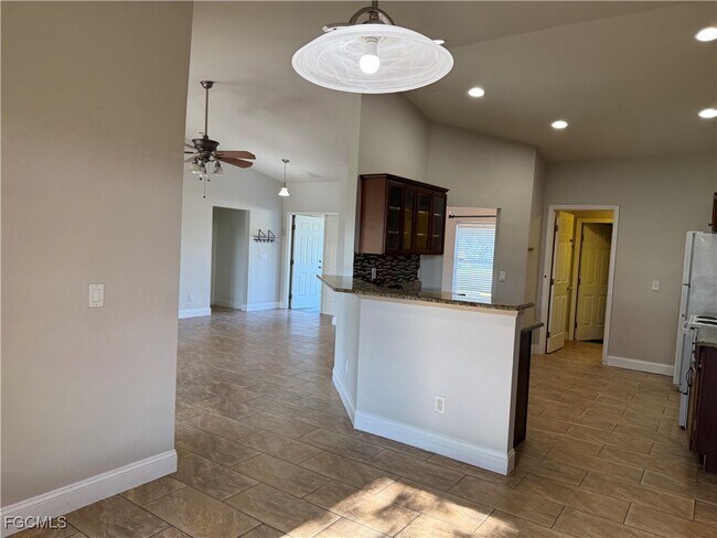 Building Photo - 91 Blackstone Dr