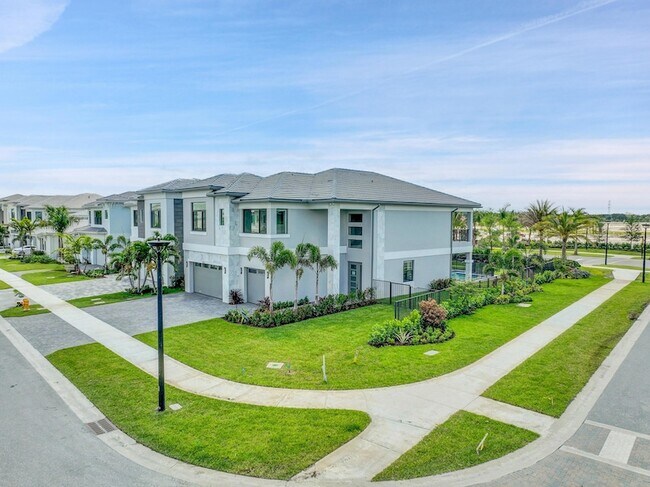 Building Photo - 13005 Feathering Wy