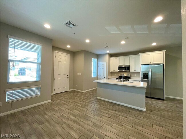 Building Photo - 702 Cottonwood Hl Pl