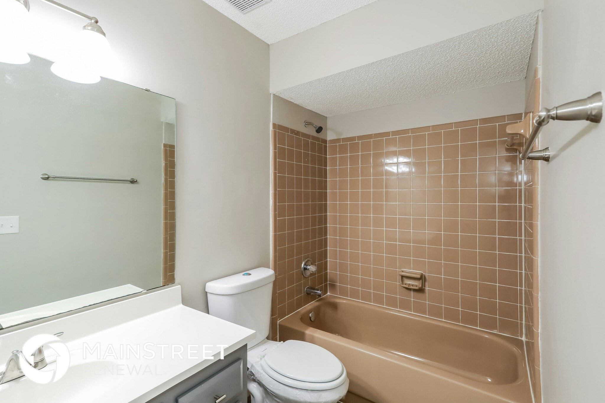 Building Photo - 1591 Acanthus Manor