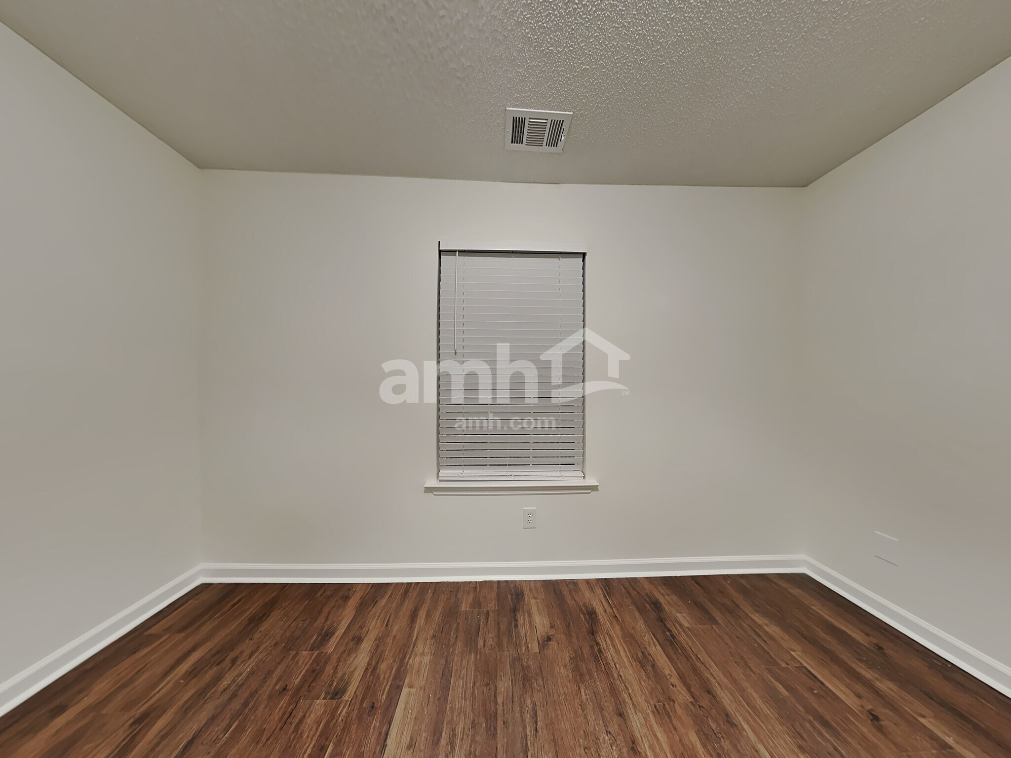 Building Photo - 162 Belle Grove Dr