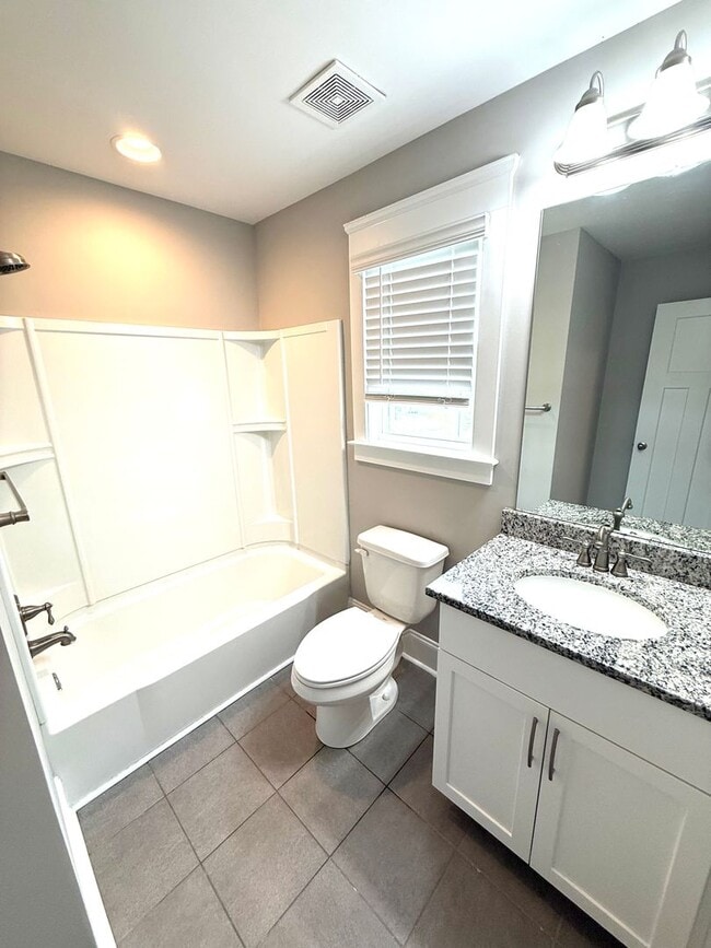 Building Photo - ** 4 Bed 3 Bath located in The Orchards, Pike road ** Call 334-366-9198 to schedule a self showing
