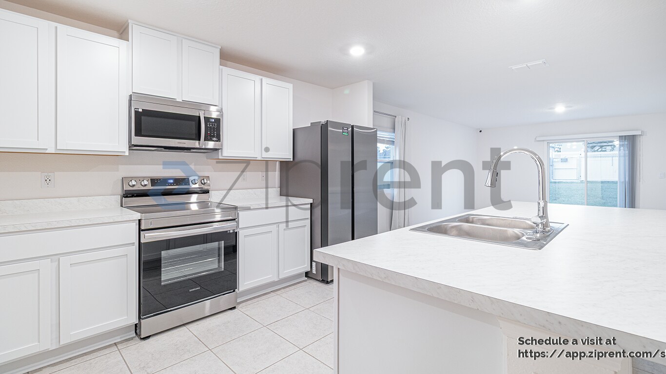 Building Photo - 619 Marion Oaks Blvd