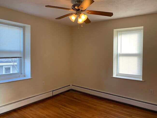 Building Photo - 7 Mt Vernon St