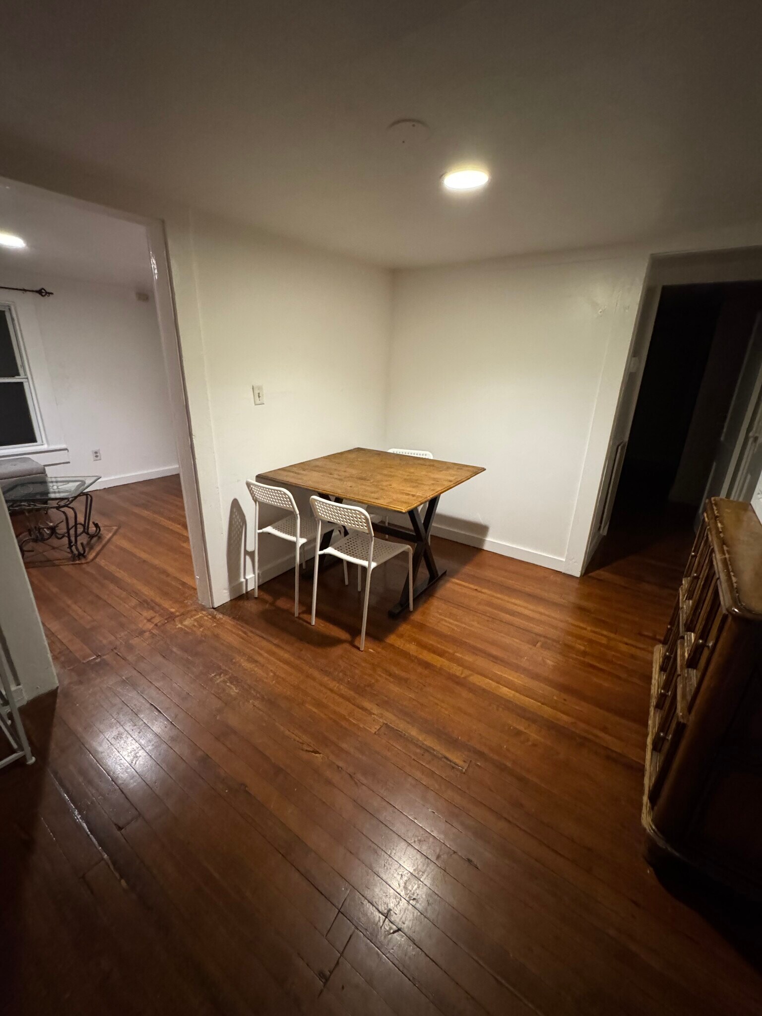 Building Photo - 28 Compton St