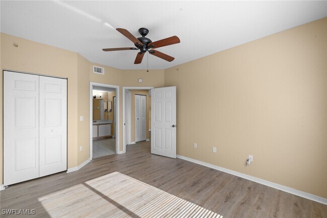 Building Photo - 6360 Aragon Way