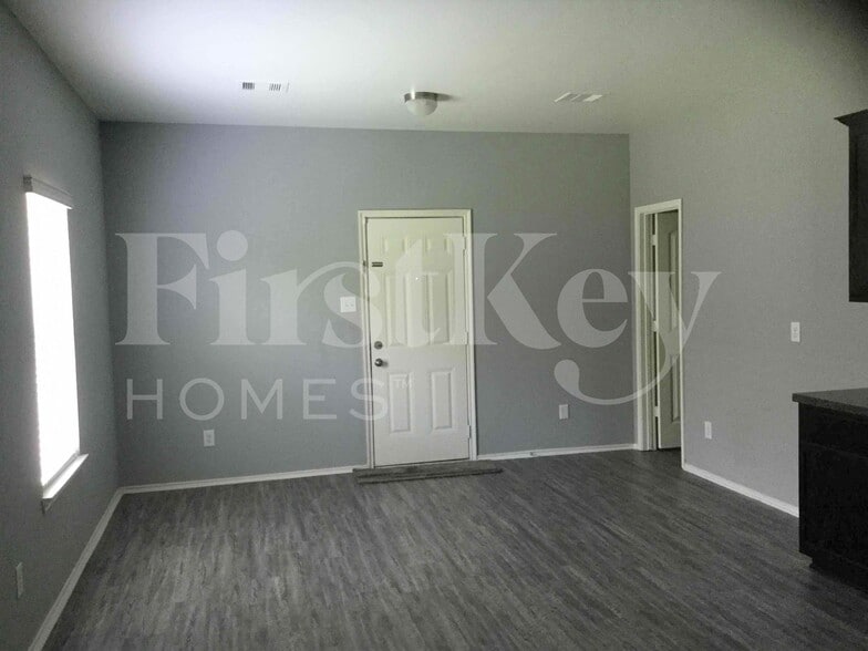 Building Photo - 7876 Galleon Field Ln