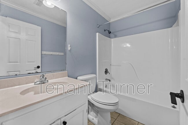 Building Photo - 13300 St Martin Dr