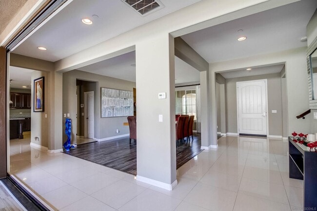 Building Photo - 408 Coastal Hills Dr