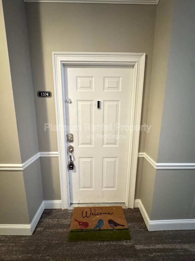 Building Photo - 4805 W Village Way