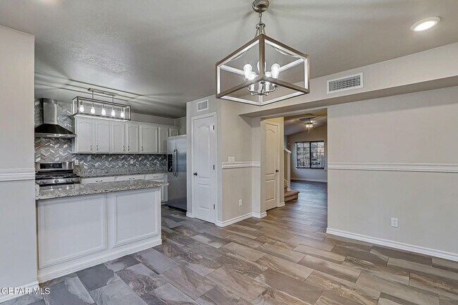 Building Photo - 14325 Pacific Point Dr