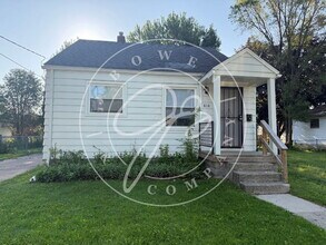 Building Photo - "Charming 2-Bedroom retreat in Toledo