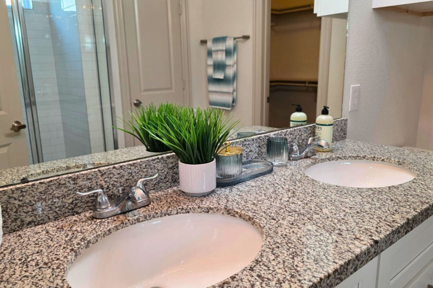 Building Photo - 2704 Sam Wilson St