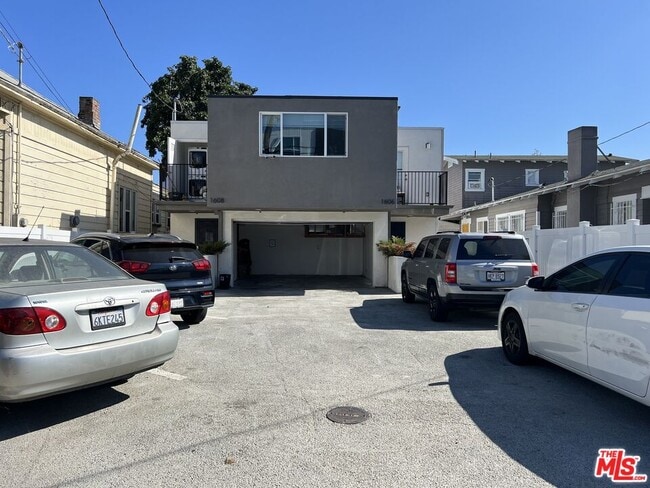 Primary Photo - 1608 W 36th Pl