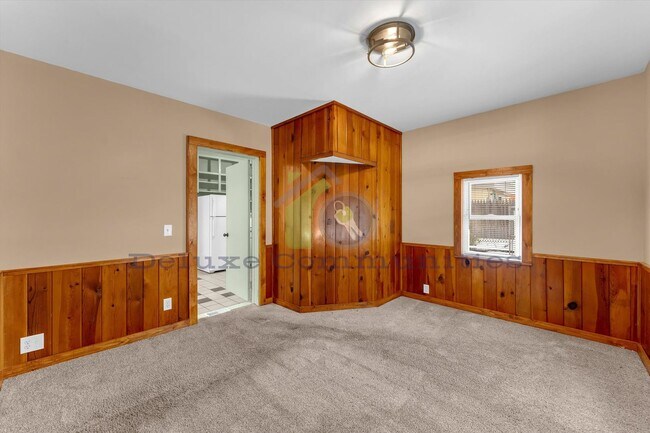 Building Photo - 655 High St SW