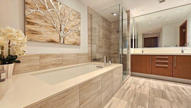 Building Photo - Rarely Available 2BR+Den at ONE Ala Moana | Amazing Views & Resort Amenities