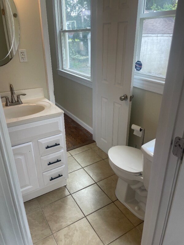 Building Photo - 3107 Scott St