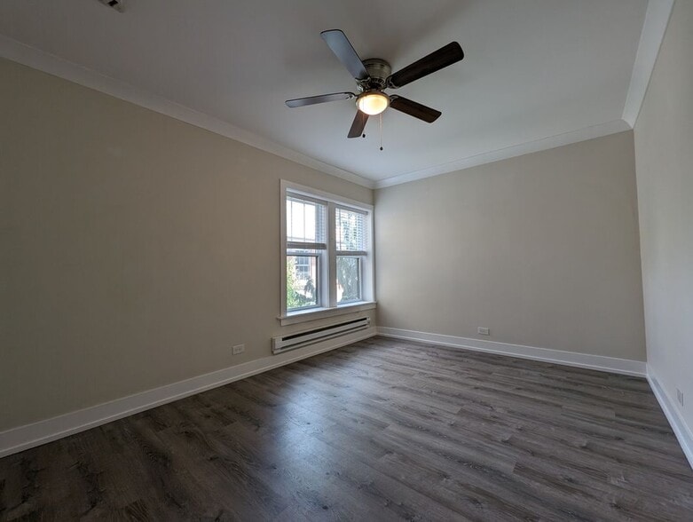 Building Photo - 2131 W Giddings St