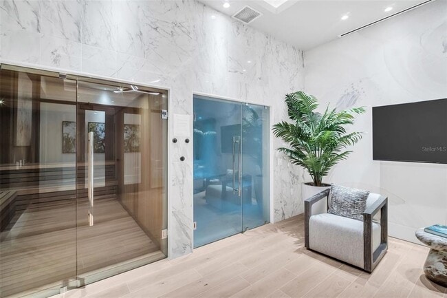 Building Photo - 275 1st Ave S