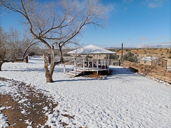 Building Photo - 27633 W Frontage Rd