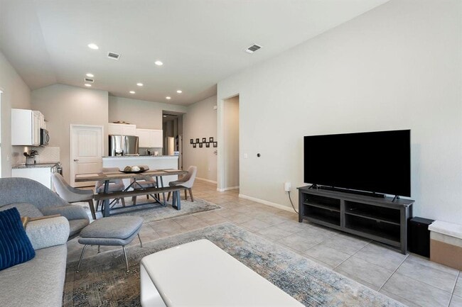 Building Photo - 9925 Comely Bnd