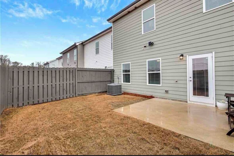 Building Photo - 94 Huntley Trce