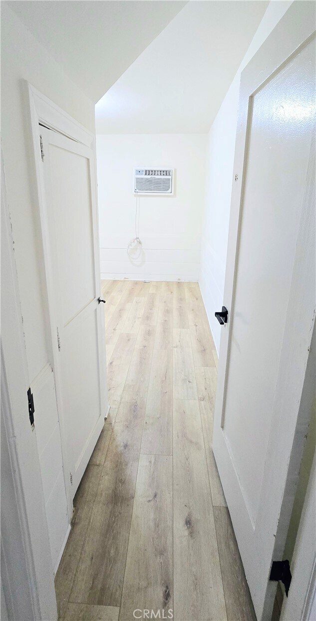 Building Photo - 5747 Jefferson Ave