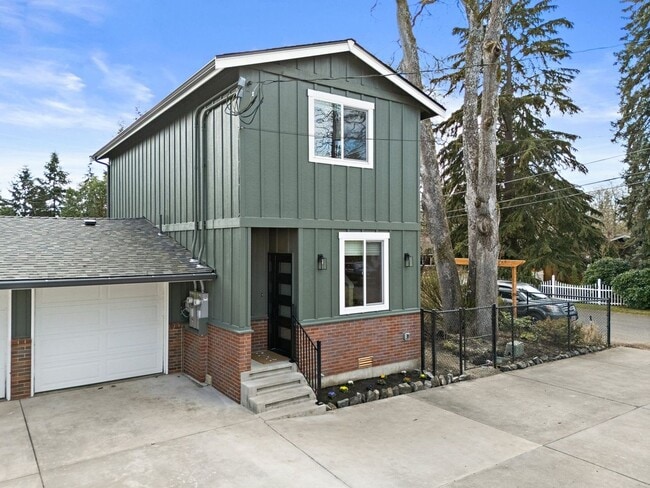 Building Photo - Newer 2-Bed ADU in Lakewood | Luxury Living Near JBLM!
