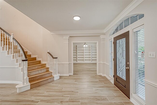 Building Photo - 18 Turtle Creek Manor