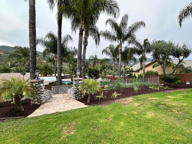 Building Photo - 5790 Dehesa Rd