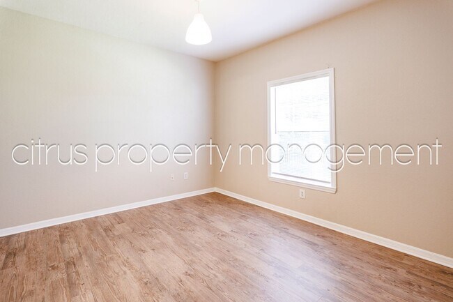 Building Photo - 2/2 Condo in Millenia Available Now