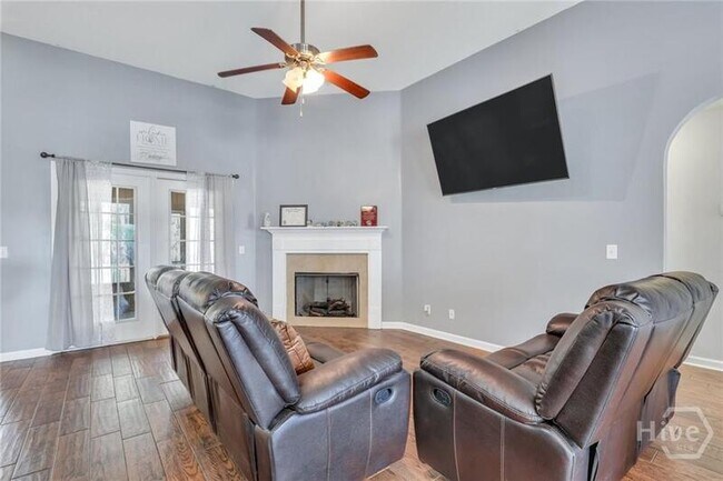 Building Photo - 1506 Bradley Blvd