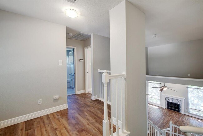 Building Photo - 4907 Craig Dr