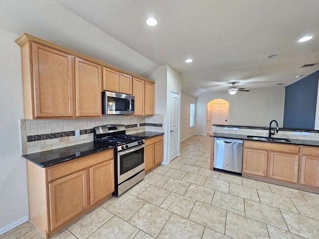 Building Photo - 5601 Little Theater Bend