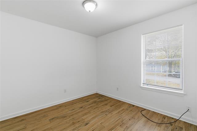 Building Photo - 227 W Murray St